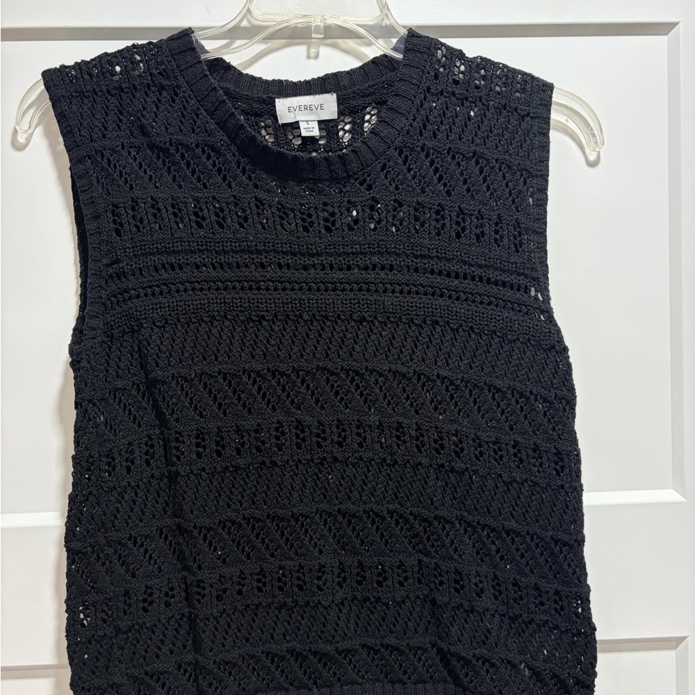 Evereve Black Sleeveless Crochet Tank
